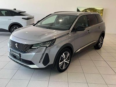 Usata Peugeot 5008 Allure 131 CV (96 kW) 2024 Grigio SUV