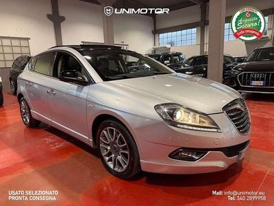 Usata Lancia Delta Gold 120 CV (88 kW) 2014 Argento Utilitaria