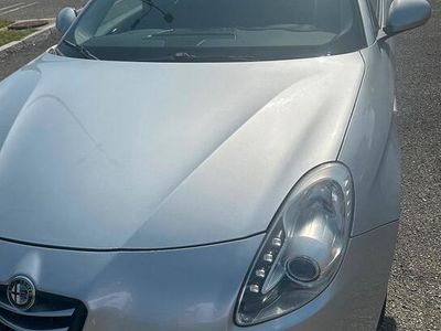 Usata Alfa Romeo Giulietta Distinctive 109 CV (80 kW) 2012 Grigio Utilitaria