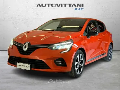 Usata Renault Clio V Evolution 101 CV (74 kW) 2023 Arancione Berlina