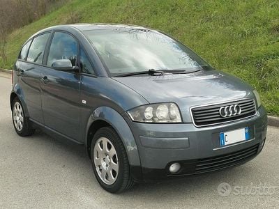 Usata Audi A2 75 CV (55 kW) 2004 Grigio Utilitaria