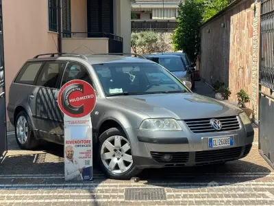 Usata VW Passat 130 CV (95 kW) 2004 Grigio Station wagon