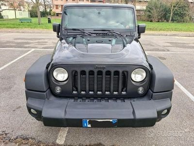 Usata Jeep Wrangler Rubicon 200 CV (147 kW) 2014 Nero SUV