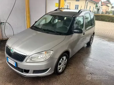 Usata Skoda Roomster 75 CV (55 kW) 2011 Monovolume