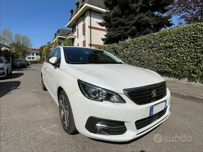 Usata Peugeot 308 SW S 131 CV (96 kW) 2019 Station wagon