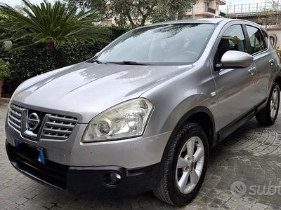 Usata Nissan Qashqai Acenta 105 CV (77 kW) 2009 Grigio SUV