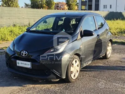 Second-hand Toyota Aygo Business Edition 69 CP (50 kW) 2018 Negru Hatchback