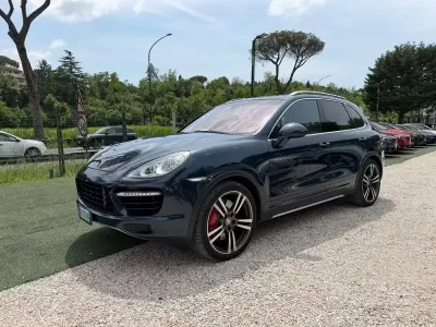 Usata Porsche Cayenne Turbo 500 CV (367 kW) 2011 Blu SUV