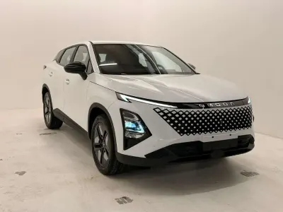 Nuova Omoda 5 143 CV (105 kW) 2026 Khaki white SUV