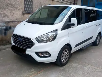 Usata Ford Tourneo Custom 131 CV (96 kW) 2020 Bianco Furgone