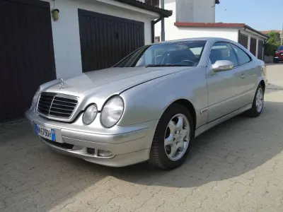 Usata Mercedes CLK230 Elegance 193 CV (141 kW) 1996 Argento Coupé