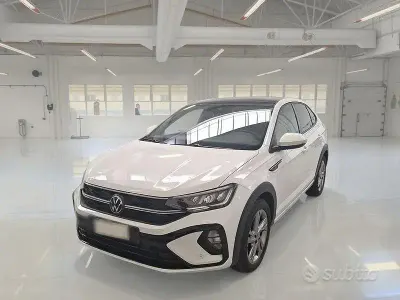 Usata VW Taigo R-line 110 CV (80 kW) 2022 Bianco SUV