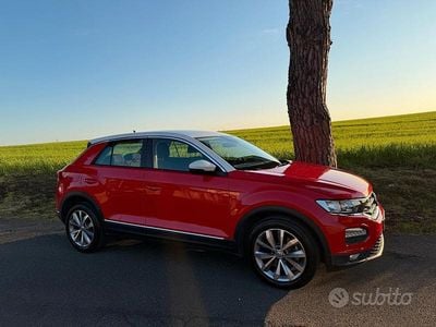 Begagnad VW T-Roc Style 116 HK (85 kW) 2018 Röd SUV