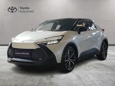 Usata Toyota C-HR Lounge 223 CV (164 kW) 2025 Bianco SUV