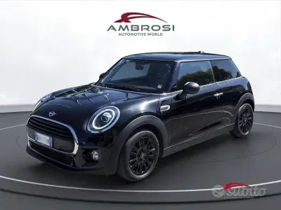 Usata Mini ONE Classic 75 CV (55 kW) 2019 Nero Utilitaria