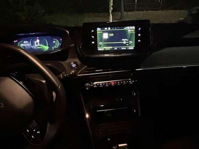 Usata Peugeot 208 Allure 101 CV (74 kW) 2023 Utilitaria