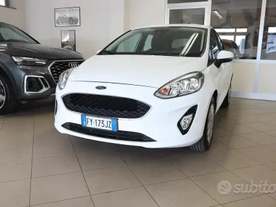 Usata Ford Fiesta 86 CV (63 kW) 2019 Bianco Utilitaria
