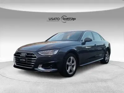 Begagnad Audi A4 Advanced Plus 163 HK (119 kW) 2023 Grå Sedan