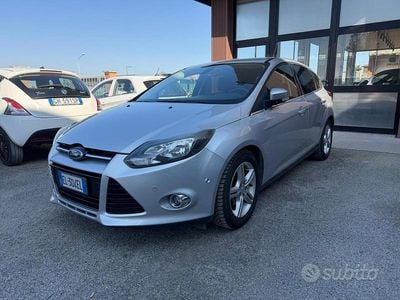 Usata Ford Focus S 125 CV (91 kW) 2012 Grigio Station wagon