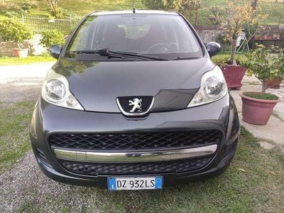 Usata Peugeot 107 68 CV (50 kW) 2010 Utilitaria