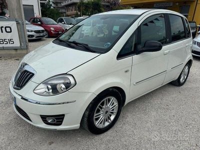 Usata Lancia Musa Gold 95 CV (69 kW) 2012 Bianco Monovolume