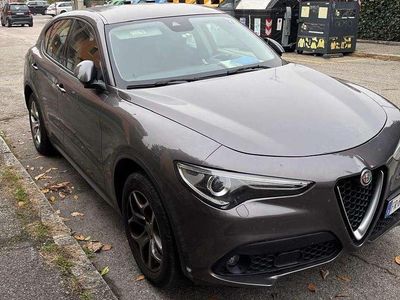 Usata Alfa Romeo Stelvio Business 209 CV (153 kW) 2018 Grigio SUV