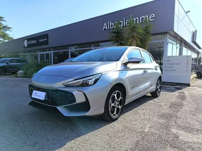 Usata MG MG3 Comfort 102 CV (75 kW) 2025 Argento Utilitaria