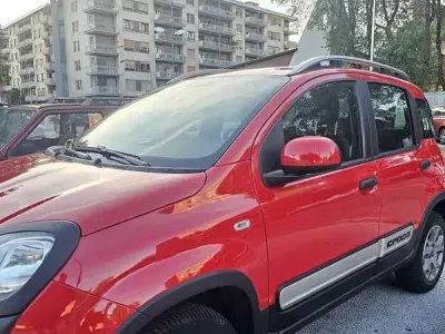 Usata Fiat Panda Cross Cross 86 CV (63 kW) 2021 Utilitaria