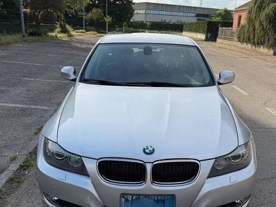Usata BMW 320 184 CV (135 kW) 2011 Grigio Station wagon