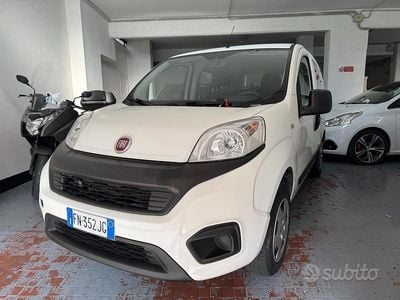 Usata Fiat Qubo Lounge 77 CV (56 kW) 2018 Bianco Monovolume