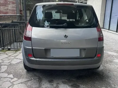 Usata Renault Scénic 82 CV (60 kW) 2003 Grigio Monovolume