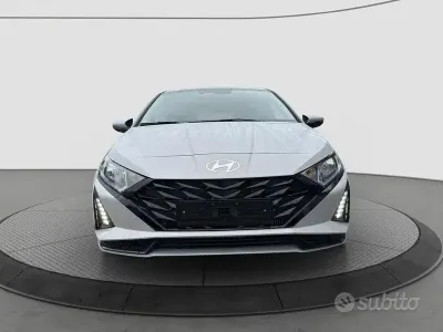Nuova Hyundai i20 100 CV (73 kW) 2026 Grigio Utilitaria