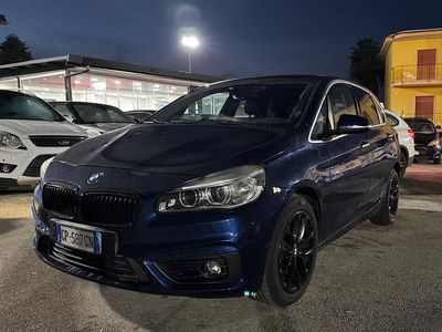Usata BMW 218 Active Tourer Comfort Edition 150 CV (110 kW) 2015 Blu Monovolume