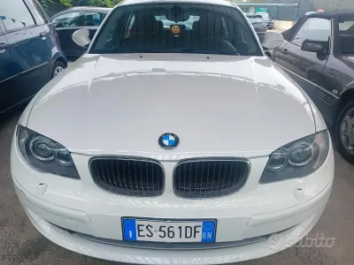 Begagnad BMW 118 Coupé Comfort Edition 143 HK (105 kW) 2013 Vit Sportkupé
