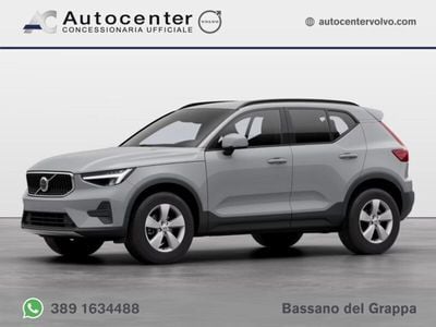 Gray Nuova 2025 Volvo XC40 SUV | 32.800 € (Buon prezzo)