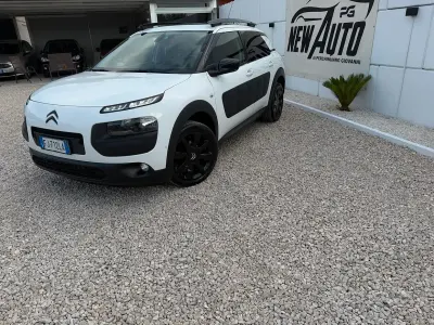 Usata Citroën C4 Feel 99 CV (72 kW) 2017 Bianco Berlina