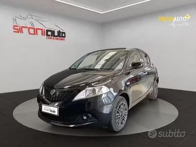 Usata Lancia Ypsilon Silver 69 CV (50 kW) 2023 Nero Utilitaria