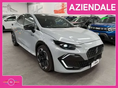 Usata Renault Clio V Techno 109 CV (80 kW) 2025 Grigio aviation metallizzato Berlina
