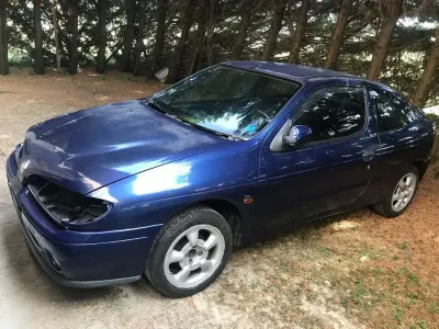 Usata Renault Mégane Luxe 147 CV (108 kW) 1998 Berlina