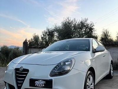 Usata Alfa Romeo Giulietta Business 105 CV (77 kW) 2013 Bianco Berlina