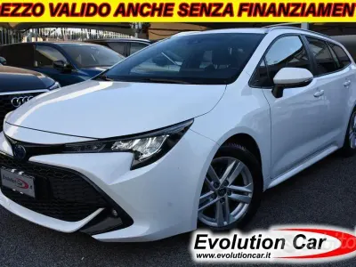 Usata Toyota Corolla Active 98 CV (72 kW) 2022 Bianco Station wagon