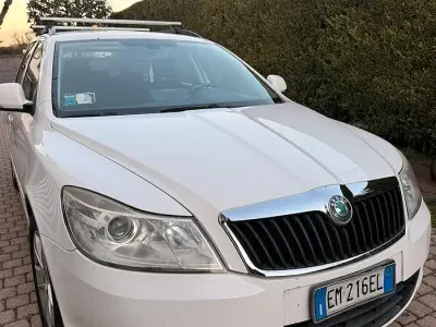Usata Skoda Octavia 102 CV (75 kW) 2012 Bianco Station wagon