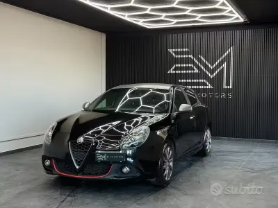 Second-hand Alfa Romeo Giulietta Distinctive 105 CP (77 kW) 2013 Negru Hatchback