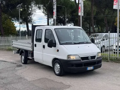 Usata Fiat Ducato 111 CV (81 kW) 2005 Bianco Furgone