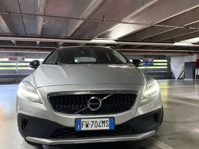 Usata Volvo V40 CC Business Edition 120 CV (88 kW) 2019 Station wagon