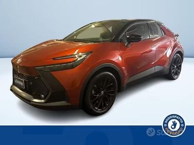 Usata Toyota C-HR Sport 223 CV (164 kW) 2025 Rosso metallizzato SUV
