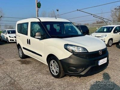 Usata Fiat Doblò S 105 CV (77 kW) 2021 Bianco Monovolume