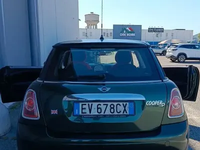 Usata Mini Cooper 112 CV (82 kW) 2014 Verde Utilitaria