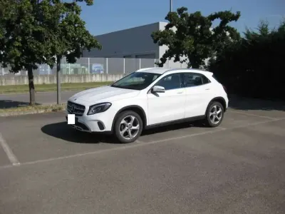 Usata Mercedes GLA180 Executive 109 CV (80 kW) 2018 Bianco SUV