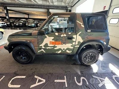 Usata Suzuki Vitara 74 CV (54 kW) 1989 Nero SUV